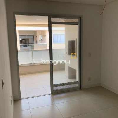 Apartamento com 83m², 2 quartos (sendo 1 suíte), 2 garagens, no bairro Ingleses em Florianópolis