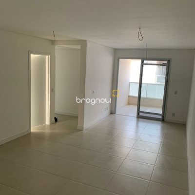 Apartamento com 83m², 2 quartos (sendo 1 suíte), 2 garagens, no bairro Ingleses em Florianópolis