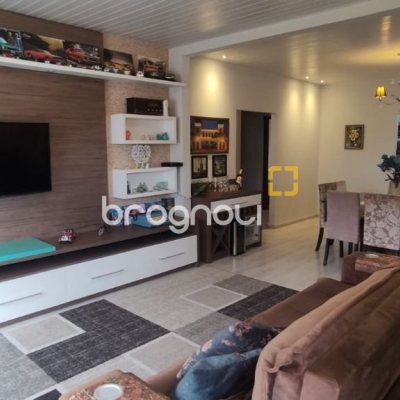 Casa, no bairro São João do Rio Vermelho em Florianópolis