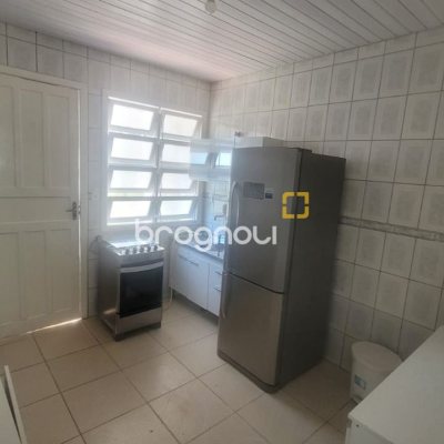 Casa com 82m², 2 quartos, 1 garagem, no bairro Agronômica em Florianópolis