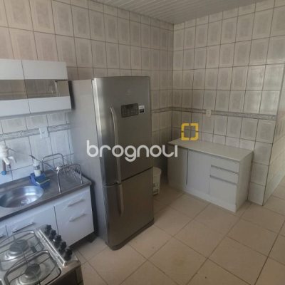 Casa com 82m², 2 quartos, 1 garagem, no bairro Agronômica em Florianópolis
