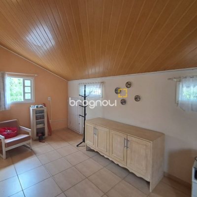 Casa com 140m², 4 quartos, 6 garagens, no bairro Ingleses em Florianópolis