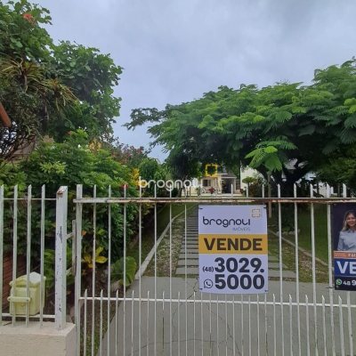 Casa com 140m², 4 quartos, 6 garagens, no bairro Ingleses em Florianópolis