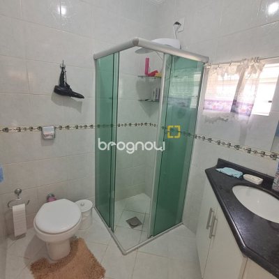 Casa com 140m², 4 quartos, 6 garagens, no bairro Ingleses em Florianópolis