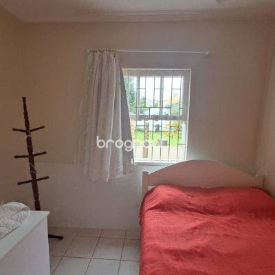 Casa com 140m², 4 quartos, 6 garagens, no bairro Ingleses em Florianópolis