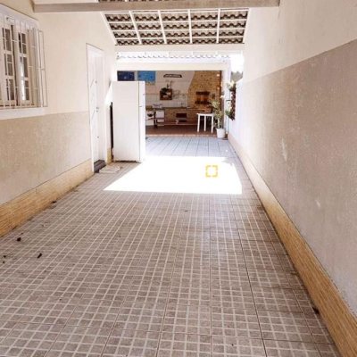 Casa com 140m², 4 quartos, 6 garagens, no bairro Ingleses em Florianópolis