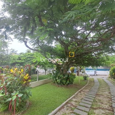 Casa com 140m², 4 quartos, 6 garagens, no bairro Ingleses em Florianópolis