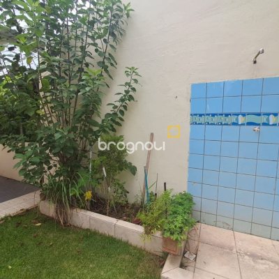 Casa com 140m², 4 quartos, 6 garagens, no bairro Ingleses em Florianópolis