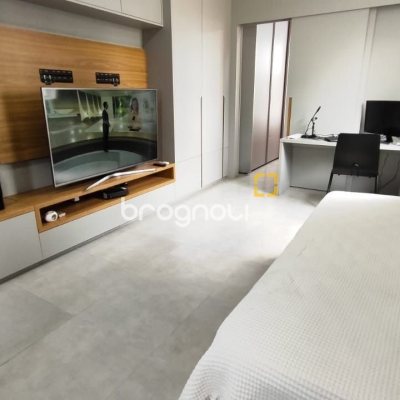 Studio com 47m², 1 quarto, 1 garagem, no bairro Centro em Florianópolis