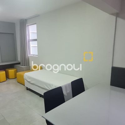 Studio com 47m², 1 quarto, 1 garagem, no bairro Centro em Florianópolis