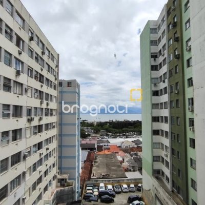 Studio com 47m², 1 quarto, 1 garagem, no bairro Centro em Florianópolis