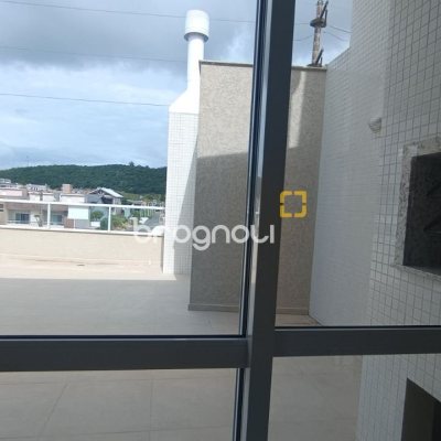 Apartamento com 116m², 2 quartos (sendo 1 suíte), 2 garagens, no bairro Ingleses em Florianópolis