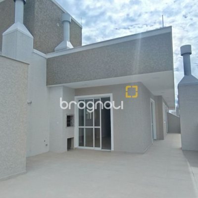 Cobertura com 164m², 3 quartos (sendo 1 suíte), 2 garagens, no bairro Ingleses em Florianópolis