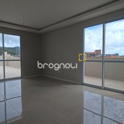 Cobertura com 164m², 3 quartos (sendo 1 suíte), 2 garagens, no bairro Ingleses em Florianópolis