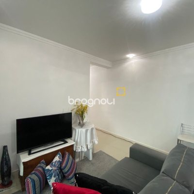 Apartamento com 75m², 2 quartos (sendo 1 suíte), 1 garagem, no bairro Centro em Palhoça