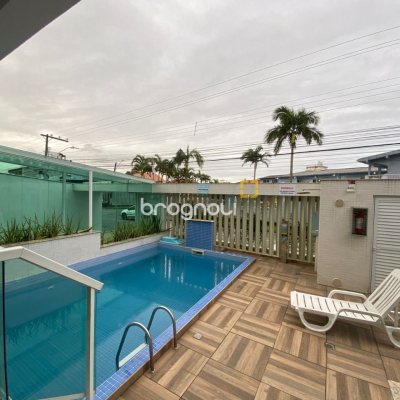 Apartamento com 75m², 2 quartos (sendo 1 suíte), 1 garagem, no bairro Centro em Palhoça