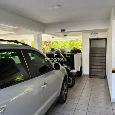 Apartamento com 76m², 3 quartos (sendo 1 suíte), 2 garagens, no bairro Praia Brava em Florianópolis