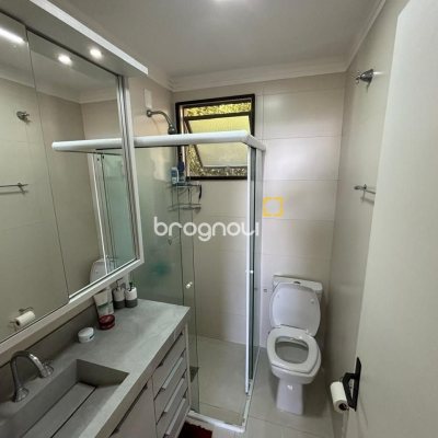 Apartamento com 76m², 3 quartos (sendo 1 suíte), 2 garagens, no bairro Praia Brava em Florianópolis