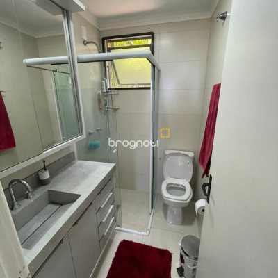 Apartamento com 76m², 3 quartos (sendo 1 suíte), 2 garagens, no bairro Praia Brava em Florianópolis