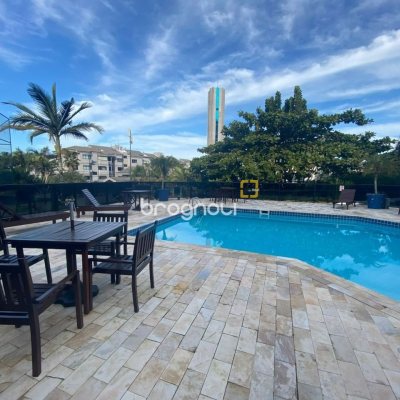 Apartamento com 76m², 3 quartos (sendo 1 suíte), 2 garagens, no bairro Praia Brava em Florianópolis