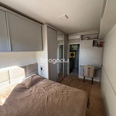 Apartamento com 76m², 3 quartos (sendo 1 suíte), 2 garagens, no bairro Praia Brava em Florianópolis