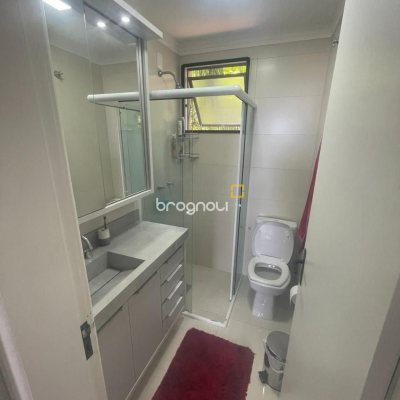 Apartamento com 76m², 3 quartos (sendo 1 suíte), 2 garagens, no bairro Praia Brava em Florianópolis