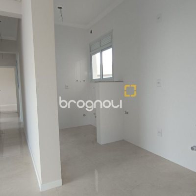 Cobertura com 171m², 3 quartos (sendo 1 suíte), 2 garagens, no bairro Ingleses em Florianópolis
