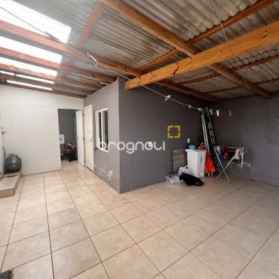 Casa com 115m², 3 quartos, 1 garagem, no bairro Saco dos Limões em Florianópolis