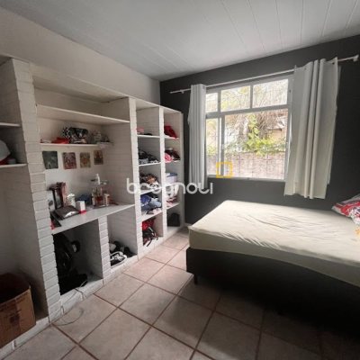 Casa com 115m², 3 quartos, 1 garagem, no bairro Saco dos Limões em Florianópolis