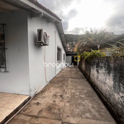 Casa com 115m², 3 quartos, 1 garagem, no bairro Saco dos Limões em Florianópolis