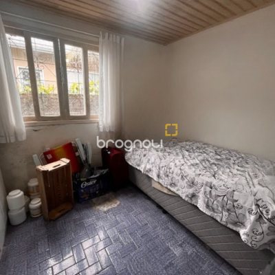 Casa com 115m², 3 quartos, 1 garagem, no bairro Saco dos Limões em Florianópolis