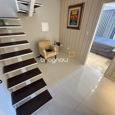 Cobertura com 118m², 3 quartos (sendo 1 suíte), 2 garagens, no bairro Trindade em Florianópolis