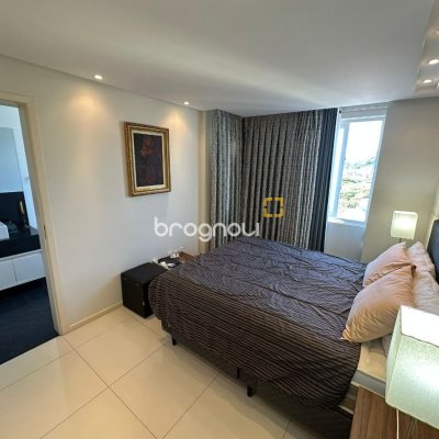 Cobertura com 118m², 3 quartos (sendo 1 suíte), 2 garagens, no bairro Trindade em Florianópolis