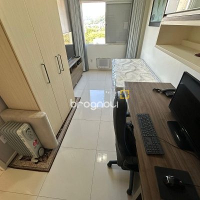 Cobertura com 118m², 3 quartos (sendo 1 suíte), 2 garagens, no bairro Trindade em Florianópolis