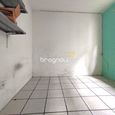 Casa com 389m², 6 quartos (sendo 2 suítes), 4 garagens, no bairro Nossa Senhora do Rosário em São José