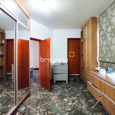 Casa com 389m², 6 quartos (sendo 2 suítes), 4 garagens, no bairro Nossa Senhora do Rosário em São José