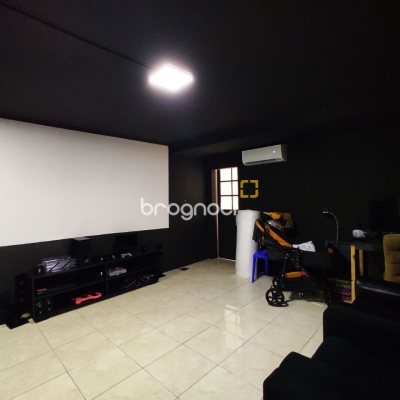 Casa com 389m², 6 quartos (sendo 2 suítes), 4 garagens, no bairro Nossa Senhora do Rosário em São José