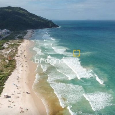 Apartamento com 184m², 4 quartos (sendo 3 suítes), 2 garagens, no bairro Ingleses em Florianópolis