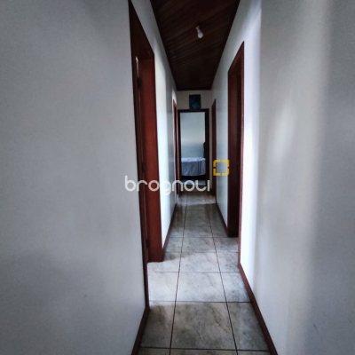 Casa com 563m², 2 garagens, no bairro Ingleses em Florianópolis
