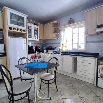 Casa com 563m², 2 garagens, no bairro Ingleses em Florianópolis