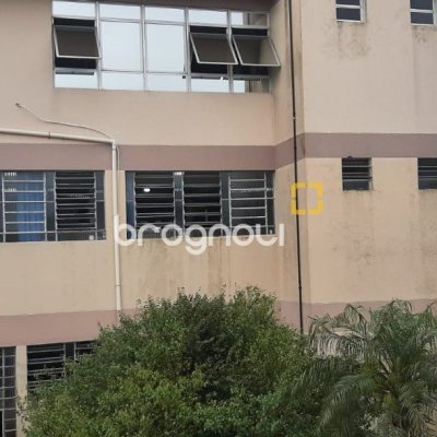 Prédio com 750m², 1 garagem, no bairro Ponte do Imaruim em Palhoça