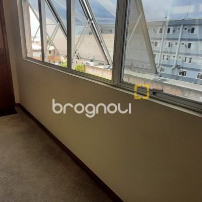 Prédio com 750m², 1 garagem, no bairro Ponte do Imaruim em Palhoça