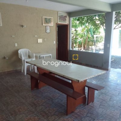 Casa com 125m², 3 quartos, 5 garagens, no bairro Tapera da Base em Florianópolis