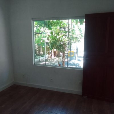 Casa com 125m², 3 quartos, 5 garagens, no bairro Tapera da Base em Florianópolis