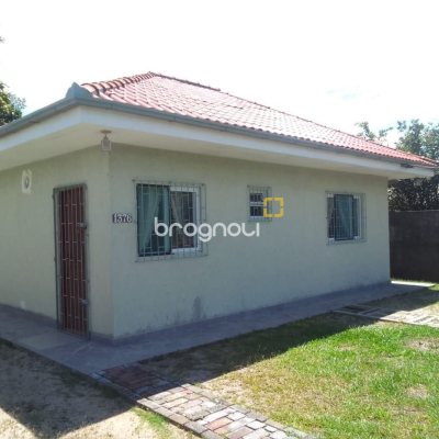 Casa com 125m², 3 quartos, 5 garagens, no bairro Tapera da Base em Florianópolis