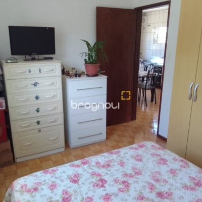 Casa com 125m², 3 quartos, 5 garagens, no bairro Tapera da Base em Florianópolis