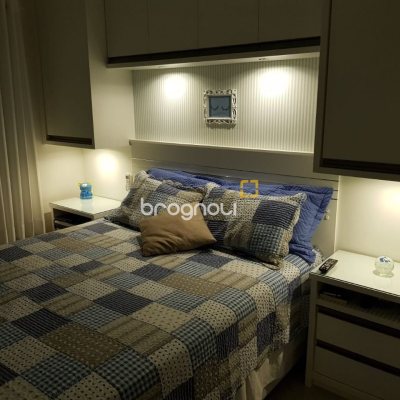 Apartamento com 66m², 2 quartos (sendo 1 suíte), 1 garagem, no bairro Canasvieiras em Florianópolis