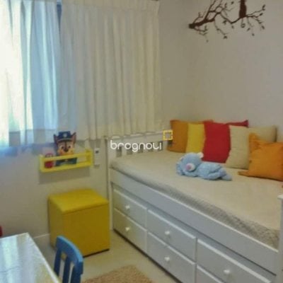 Apartamento com 66m², 2 quartos (sendo 1 suíte), 1 garagem, no bairro Canasvieiras em Florianópolis