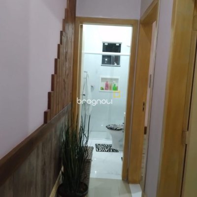 Casa com 100m², 2 quartos, 1 garagem, no bairro São João do Rio Vermelho em Florianópolis