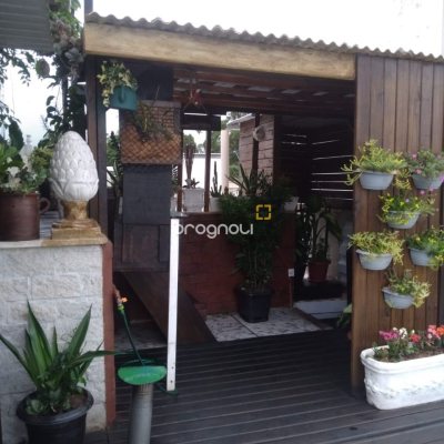 Casa com 100m², 2 quartos, 1 garagem, no bairro São João do Rio Vermelho em Florianópolis